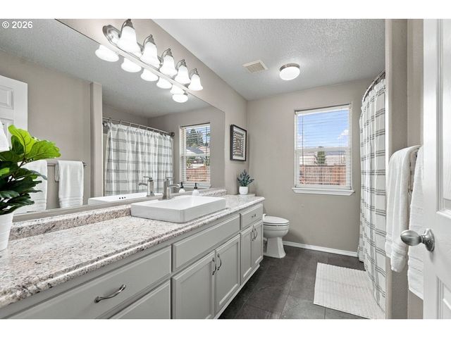 770 Sw SCOTSMAN Ct, Dundee, OR 97115