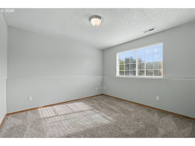 770 Sw SCOTSMAN Ct, Dundee, OR 97115