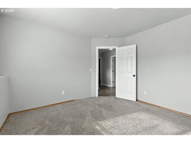 770 Sw SCOTSMAN Ct, Dundee, OR 97115