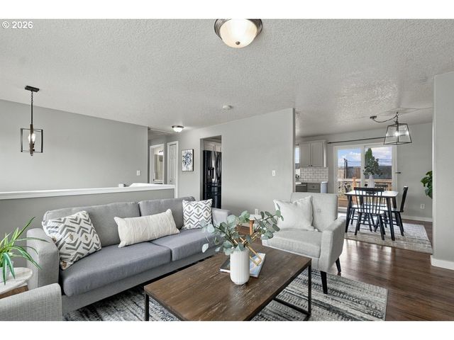 770 Sw SCOTSMAN Ct, Dundee, OR 97115