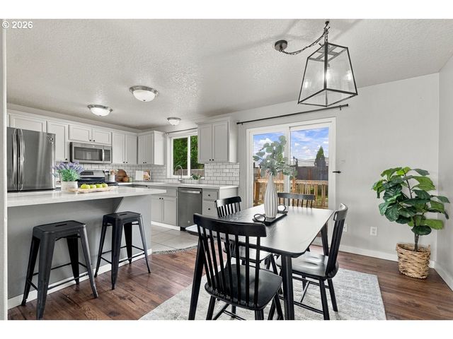 770 Sw SCOTSMAN Ct, Dundee, OR 97115