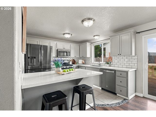 770 Sw SCOTSMAN Ct, Dundee, OR 97115