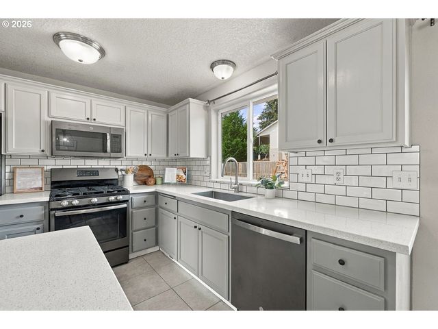 770 Sw SCOTSMAN Ct, Dundee, OR 97115