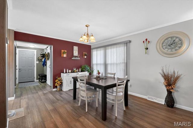 104 Debra Drive, Fairview Heights, IL 62208