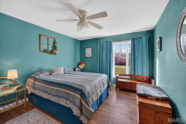 104 Debra Drive, Fairview Heights, IL 62208