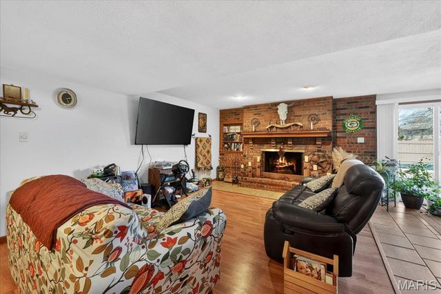 104 Debra Drive, Fairview Heights, IL 62208