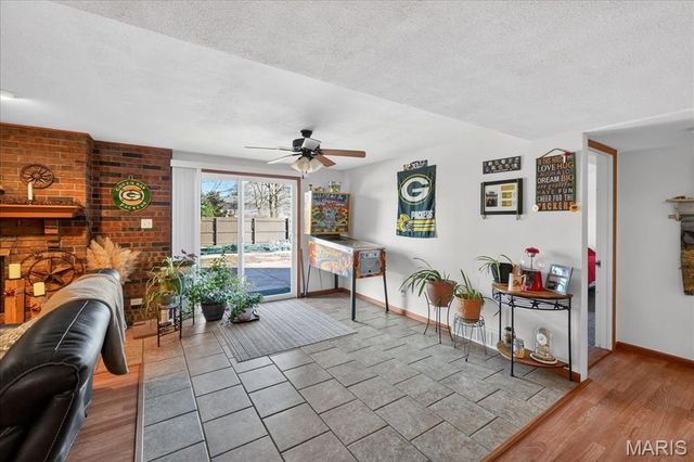 104 Debra Drive, Fairview Heights, IL 62208