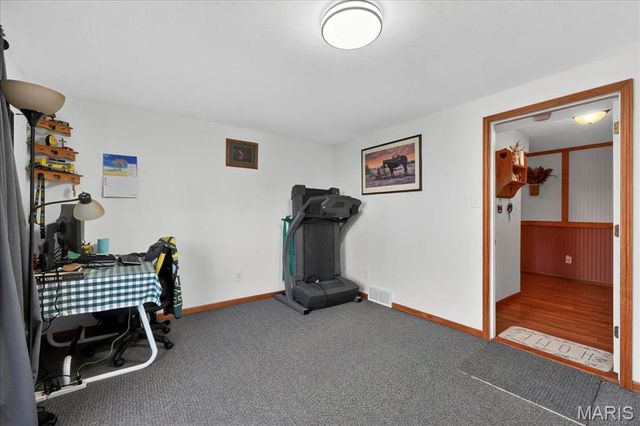 104 Debra Drive, Fairview Heights, IL 62208