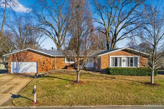104 Debra Drive, Fairview Heights, IL 62208