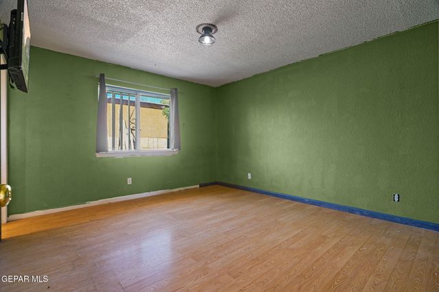 10705 TEXARKANA Place, El Paso, TX 79924