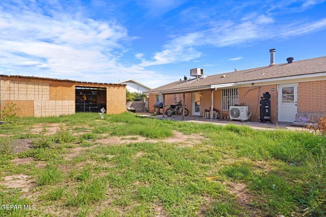 10705 TEXARKANA Place, El Paso, TX 79924