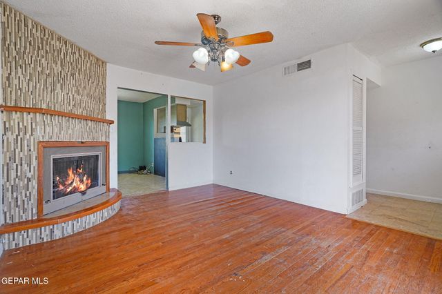 10705 TEXARKANA Place, El Paso, TX 79924