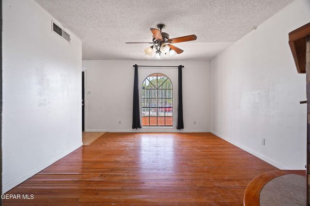 10705 TEXARKANA Place, El Paso, TX 79924
