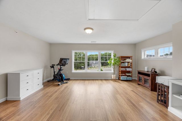 12 Ocean Pines Dr 1, Bourne, MA 02562