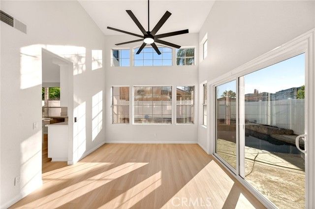 30409 Corte Santalina, Murrieta, CA 92563