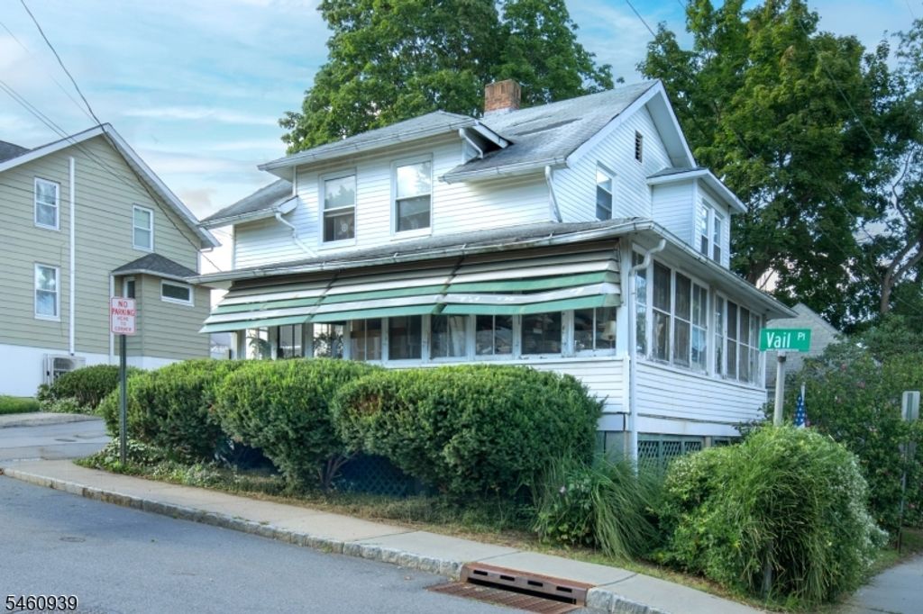 22 Vail Place, Morristown Town, NJ 07960