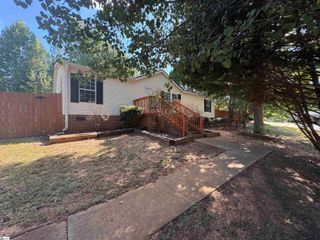38 Raisinwood Drive, Simpsonville, SC 29681