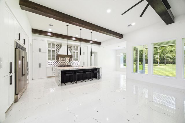 671 Road 6609, Dayton, TX 77535