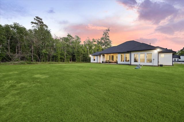 671 Road 6609, Dayton, TX 77535