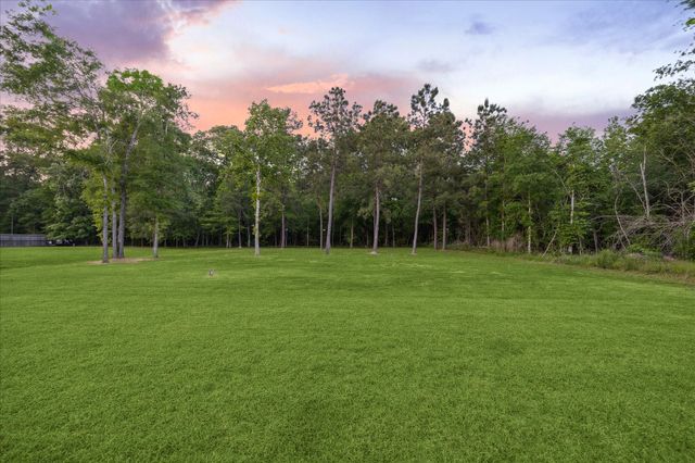 671 Road 6609, Dayton, TX 77535