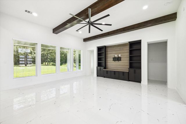 671 Road 6609, Dayton, TX 77535