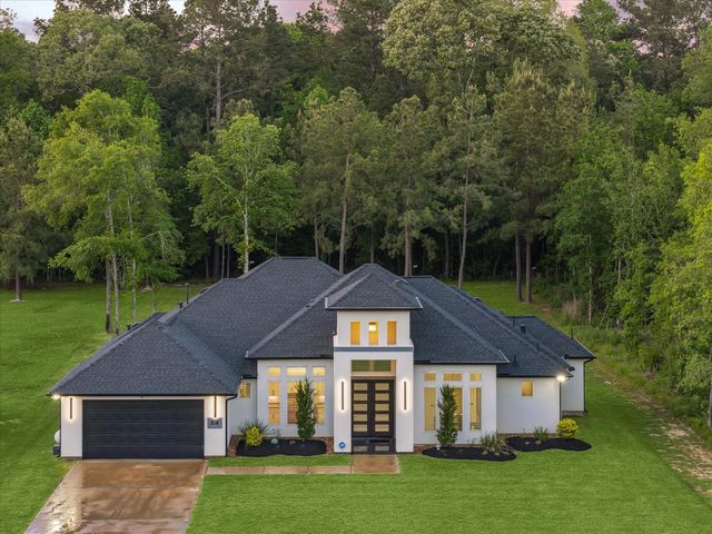 671 Road 6609, Dayton, TX 77535