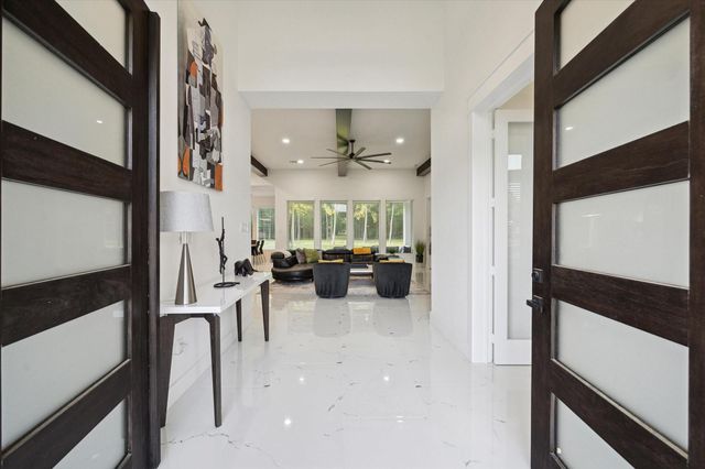 671 Road 6609, Dayton, TX 77535