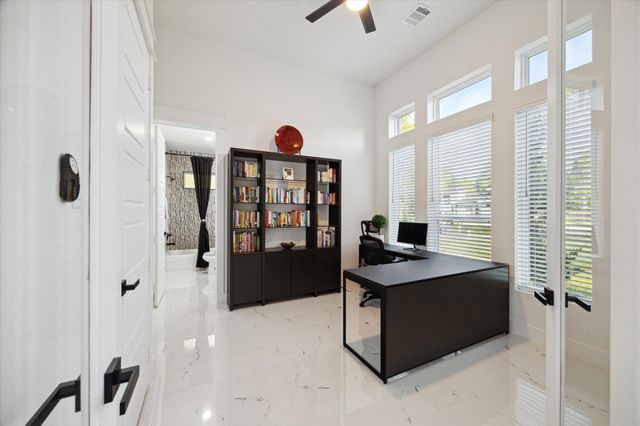 671 Road 6609, Dayton, TX 77535