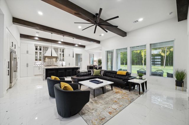 671 Road 6609, Dayton, TX 77535