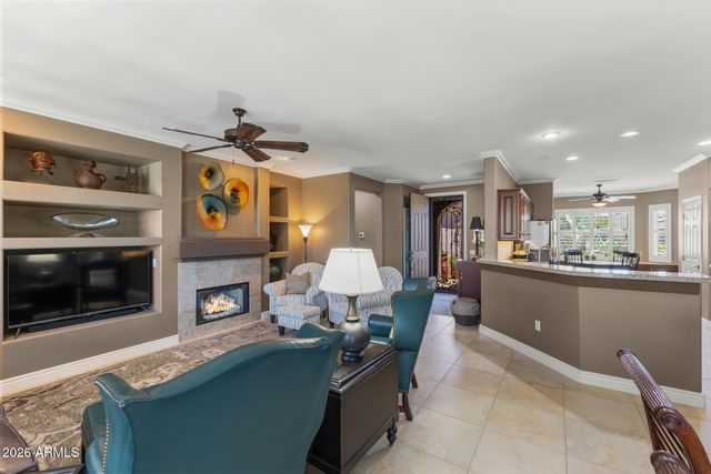 21248 N MARIPOSA GROVE Lane, Surprise, AZ 85387