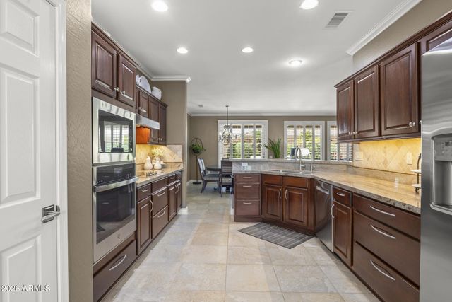 21248 N MARIPOSA GROVE Lane, Surprise, AZ 85387