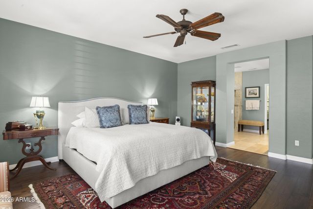 21248 N MARIPOSA GROVE Lane, Surprise, AZ 85387