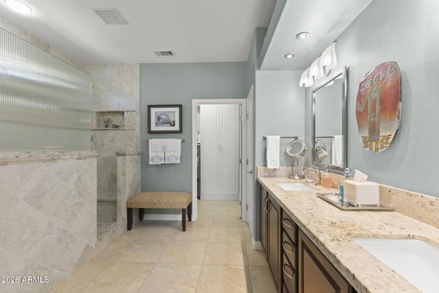 21248 N MARIPOSA GROVE Lane, Surprise, AZ 85387