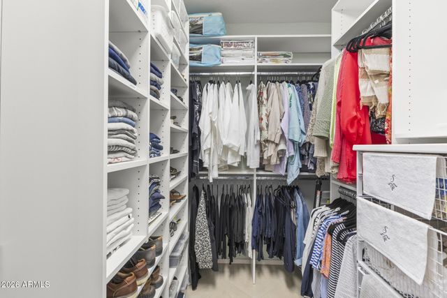 21248 N MARIPOSA GROVE Lane, Surprise, AZ 85387