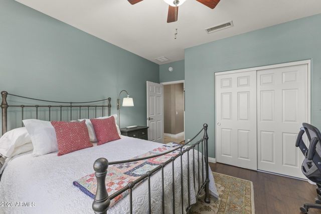 21248 N MARIPOSA GROVE Lane, Surprise, AZ 85387