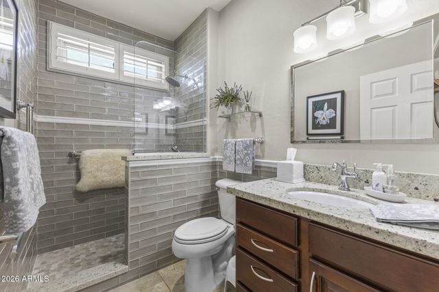 21248 N MARIPOSA GROVE Lane, Surprise, AZ 85387