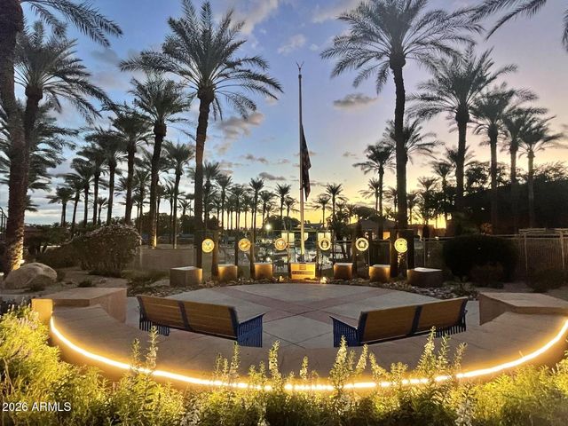 21248 N MARIPOSA GROVE Lane, Surprise, AZ 85387