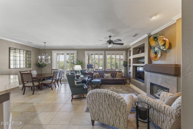 21248 N MARIPOSA GROVE Lane, Surprise, AZ 85387