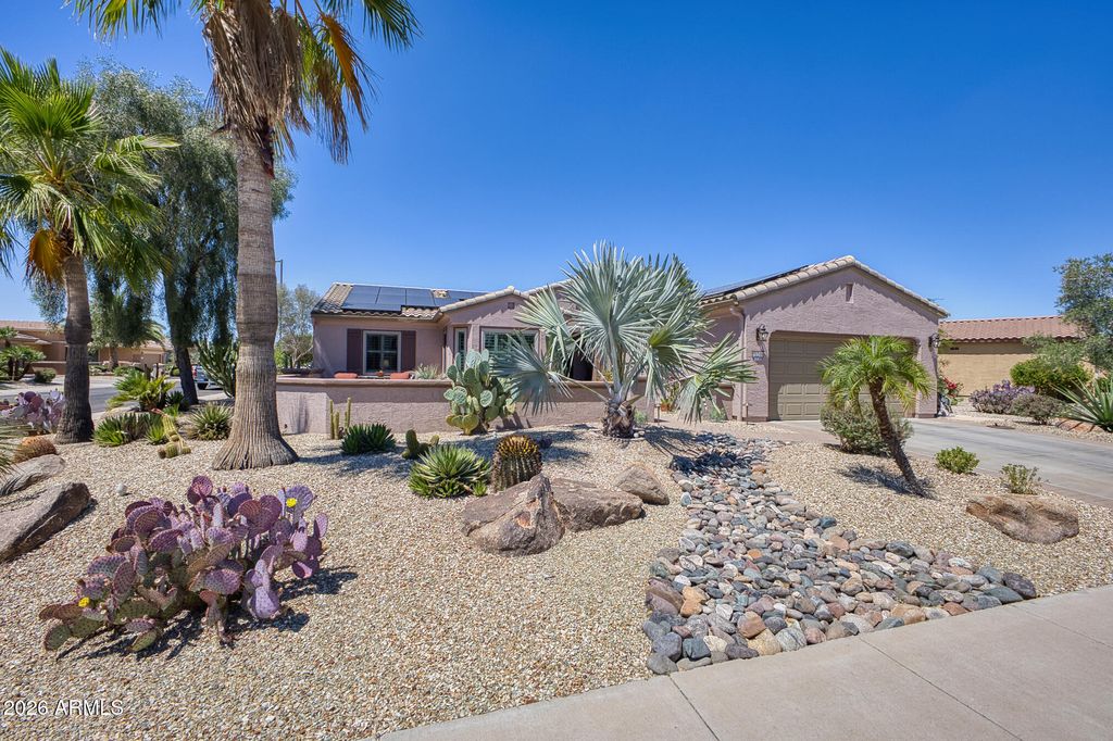 21248 N MARIPOSA GROVE Lane, Surprise, AZ 85387