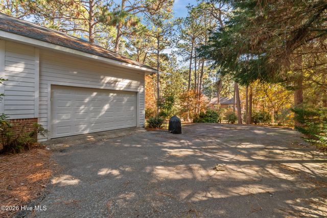 265 Fairway Drive, Southern Pines, NC 28387