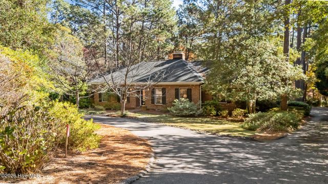 265 Fairway Drive, Southern Pines, NC 28387