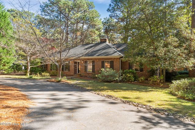 265 Fairway Drive, Southern Pines, NC 28387