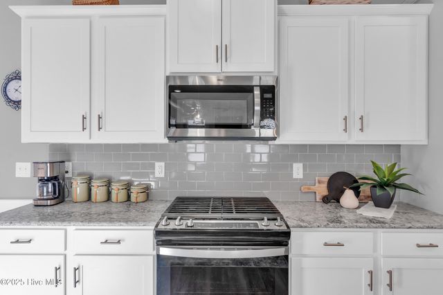 172 Everett Park Trail, Holly Ridge, NC 28445