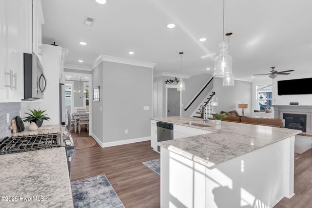 172 Everett Park Trail, Holly Ridge, NC 28445