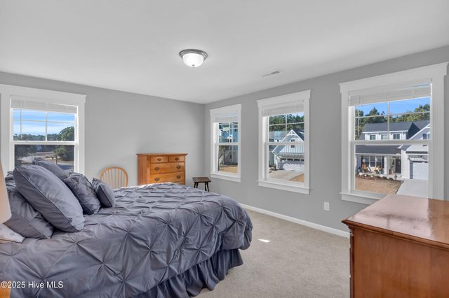 172 Everett Park Trail, Holly Ridge, NC 28445