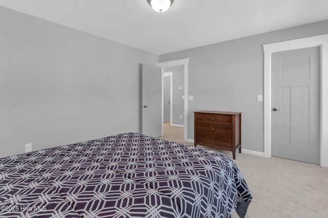 172 Everett Park Trail, Holly Ridge, NC 28445