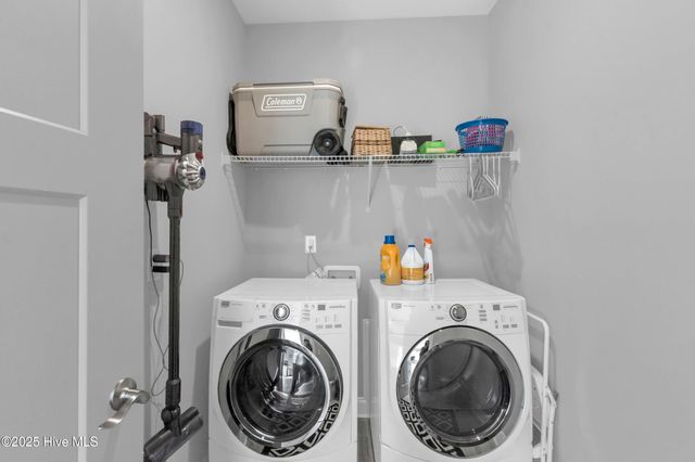 172 Everett Park Trail, Holly Ridge, NC 28445