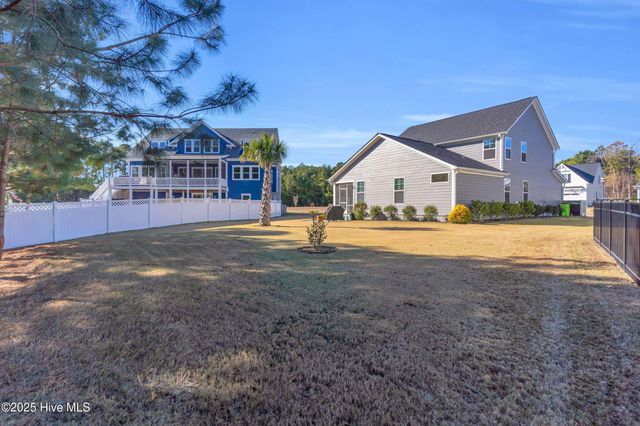 172 Everett Park Trail, Holly Ridge, NC 28445