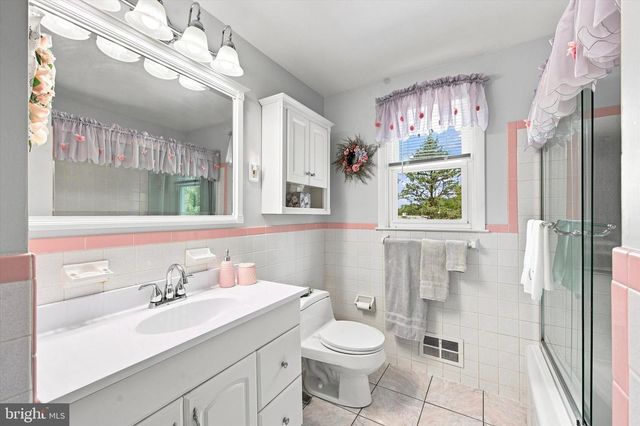 2541 N FEATHERING LN, Media, PA 19063