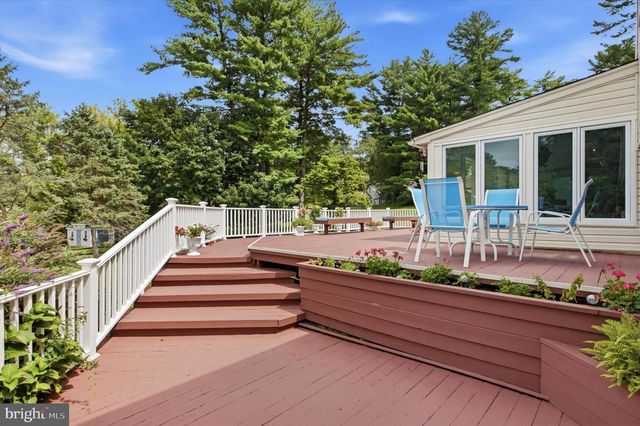 2541 N FEATHERING LN, Media, PA 19063
